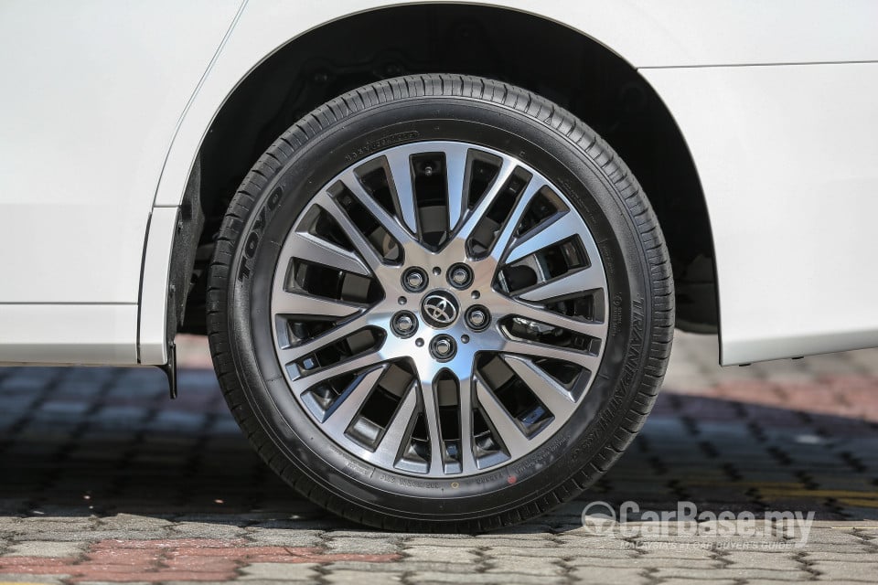Toyota Alphard AH30 (2016) Exterior