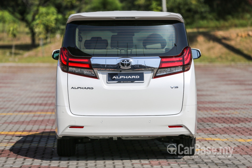 Toyota Alphard AH30 (2016) Exterior