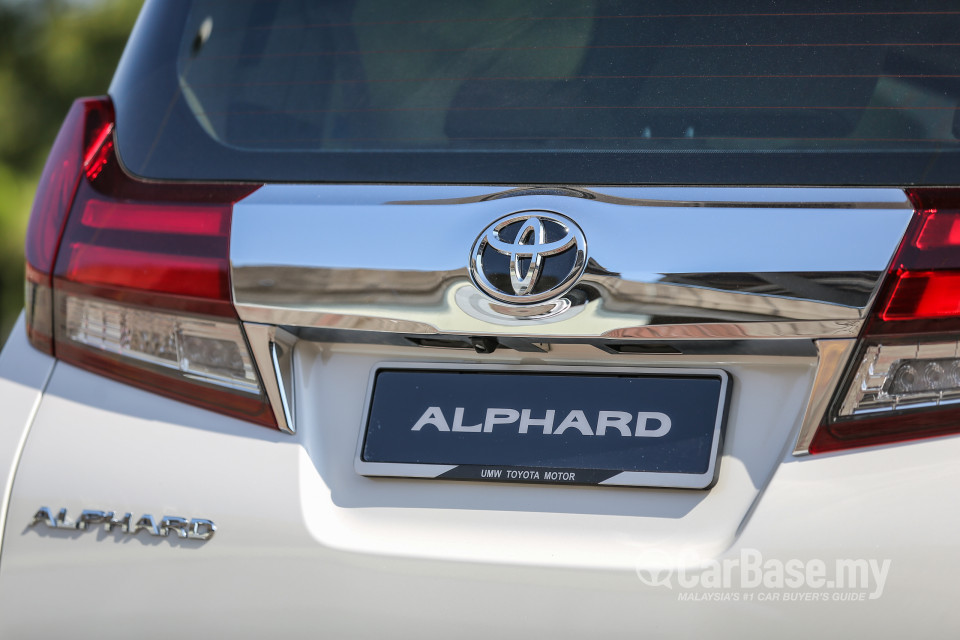 Toyota Alphard AH30 (2016) Exterior