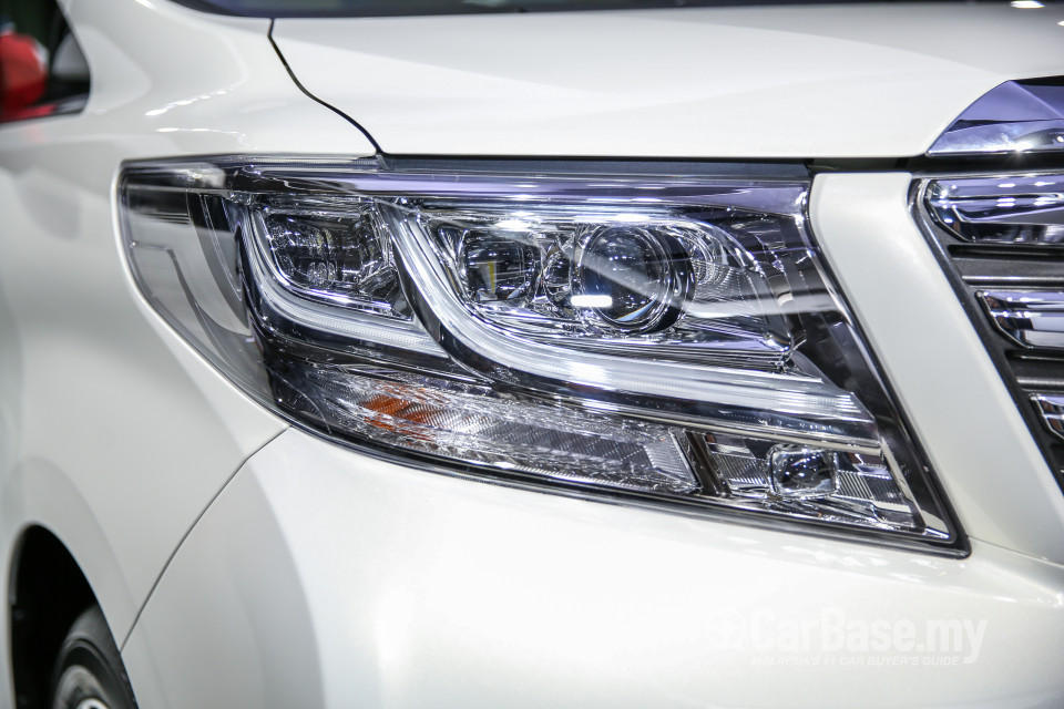 Toyota Alphard AH30 (2016) Exterior