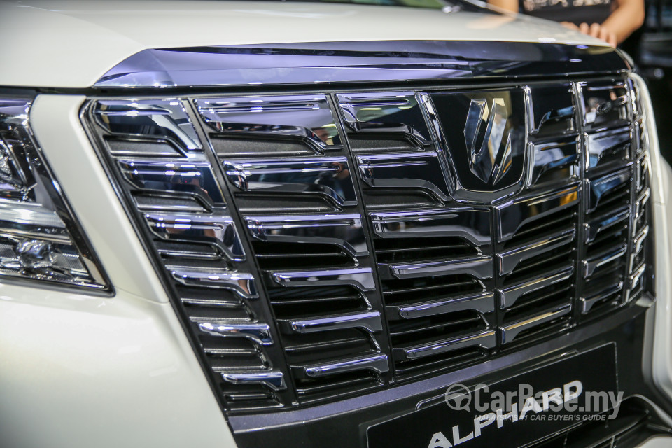 Toyota Alphard AH30 (2016) Exterior