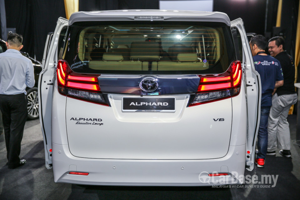 Toyota Alphard AH30 (2016) Exterior