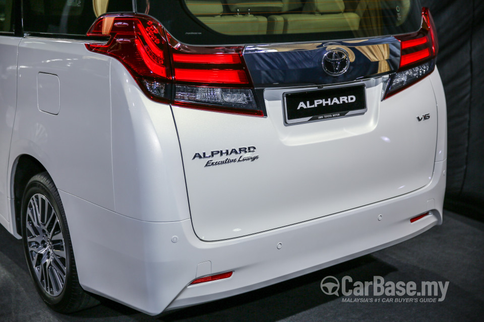Toyota Alphard AH30 (2016) Exterior
