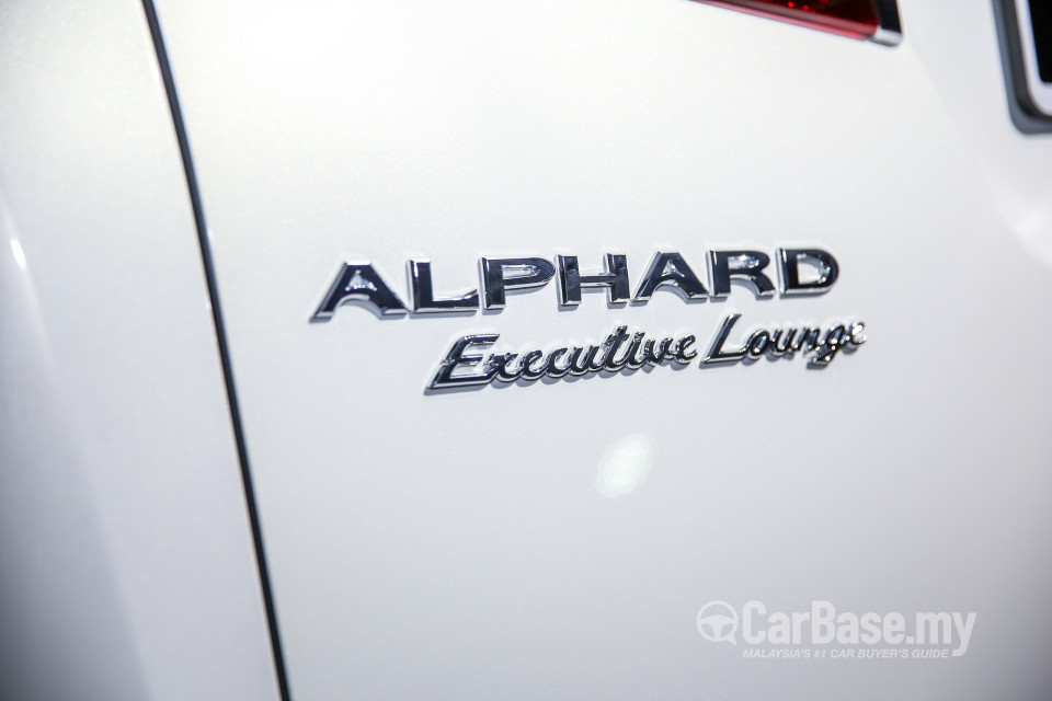 Toyota Alphard AH30 (2016) Exterior