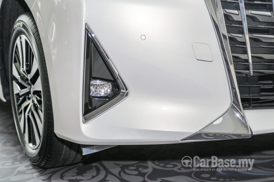 Toyota Alphard AH30 Facelift (2018) Exterior