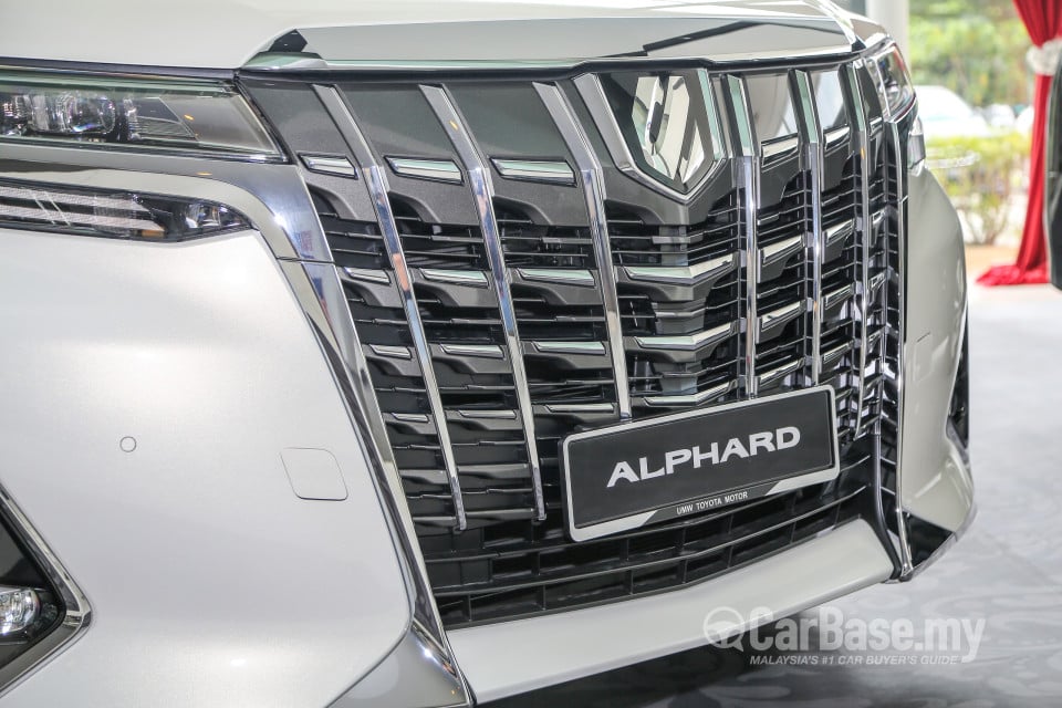 Toyota Alphard AH30 Facelift (2018) Exterior