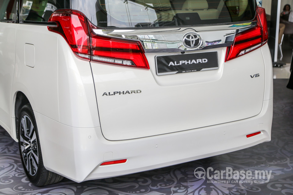 Toyota Alphard AH30 Facelift (2018) Exterior
