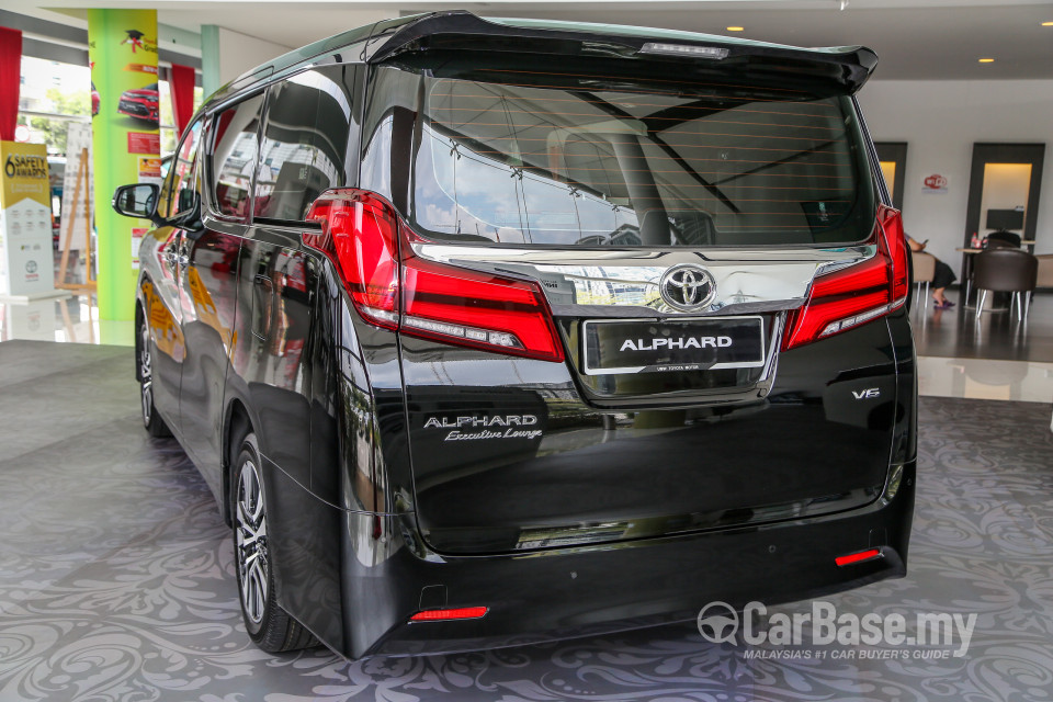 Toyota Alphard AH30 Facelift (2018) Exterior