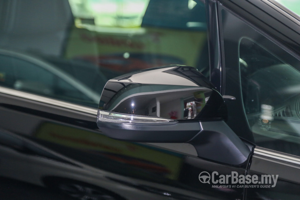Toyota Alphard AH30 Facelift (2018) Exterior