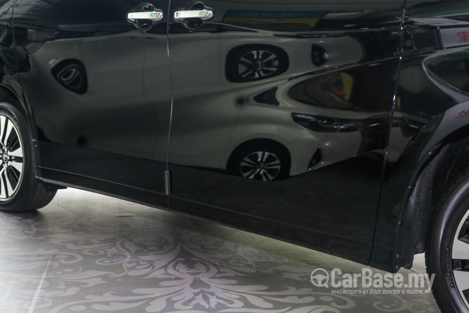 Toyota Alphard AH30 Facelift (2018) Exterior