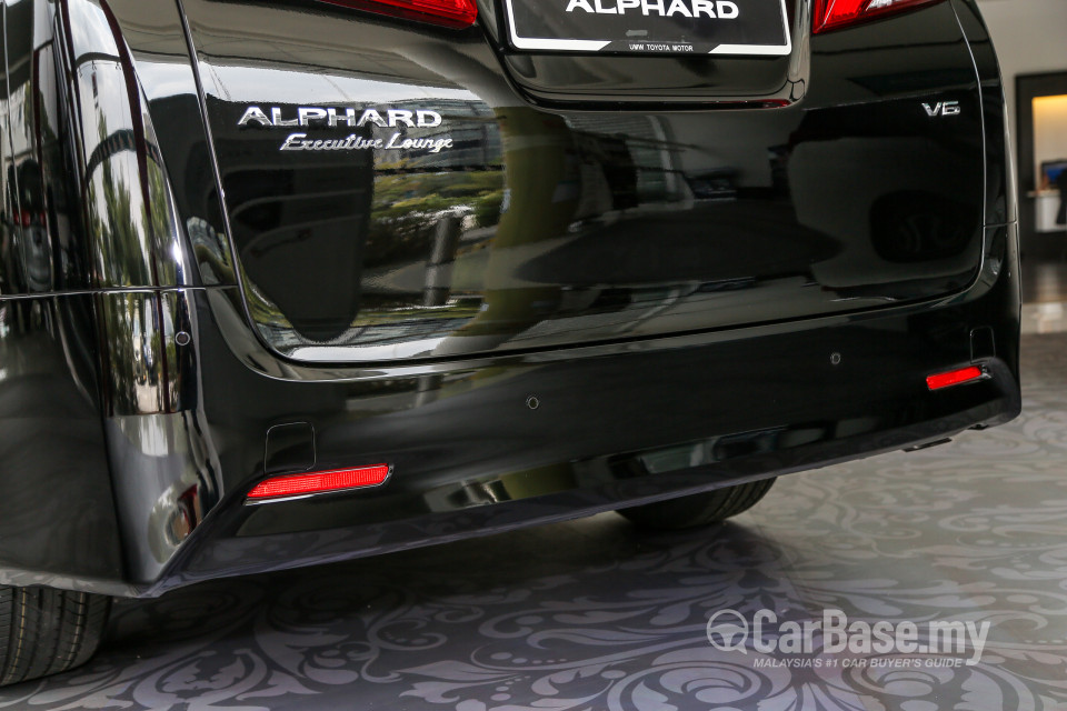 Toyota Alphard AH30 Facelift (2018) Exterior