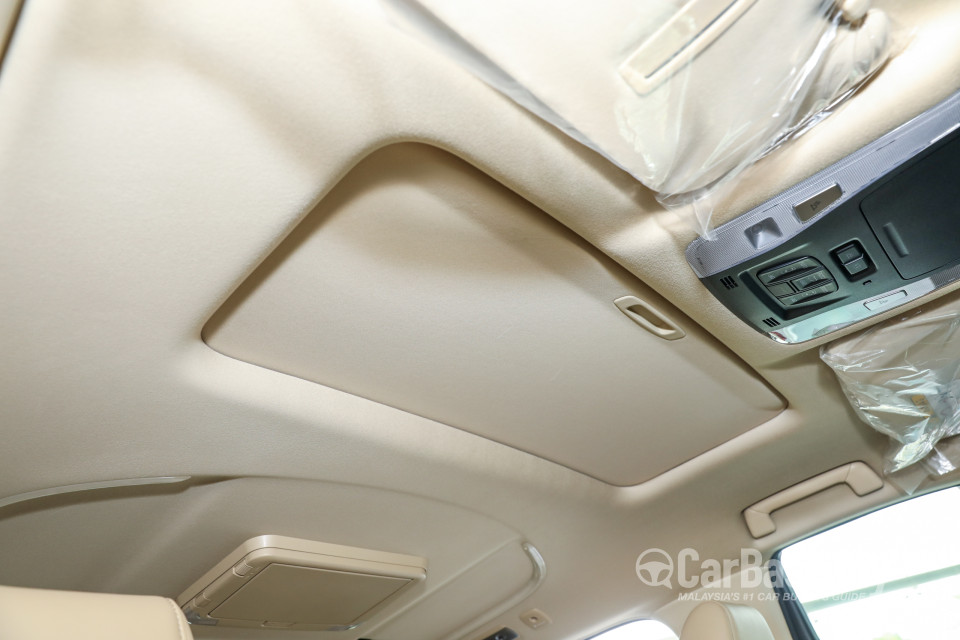 Toyota Alphard AH30 Facelift (2018) Interior