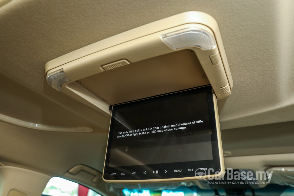 Toyota Alphard AH30 Facelift (2018) Interior