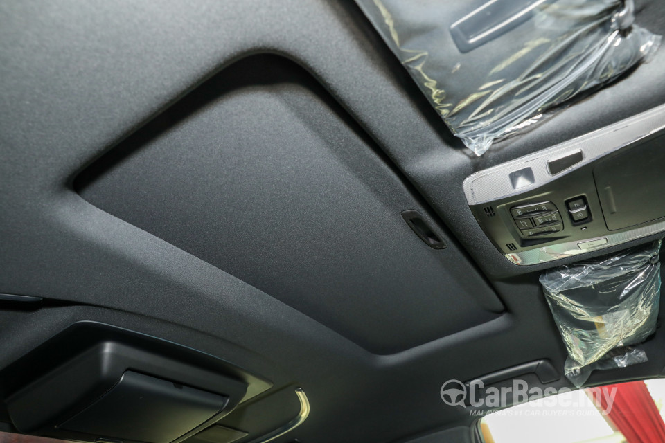 Toyota Alphard AH30 Facelift (2018) Interior