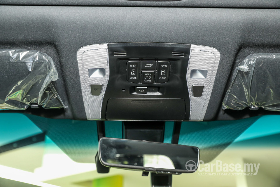 Toyota Alphard AH30 Facelift (2018) Interior