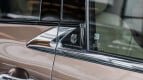 Toyota Alphard Exterior photo