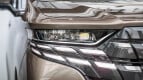 Toyota Alphard Exterior photo