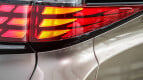 Toyota Alphard Exterior photo