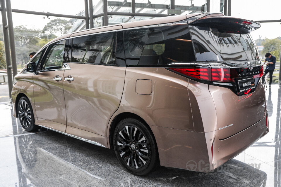 Toyota Alphard AH40 (2023) Exterior