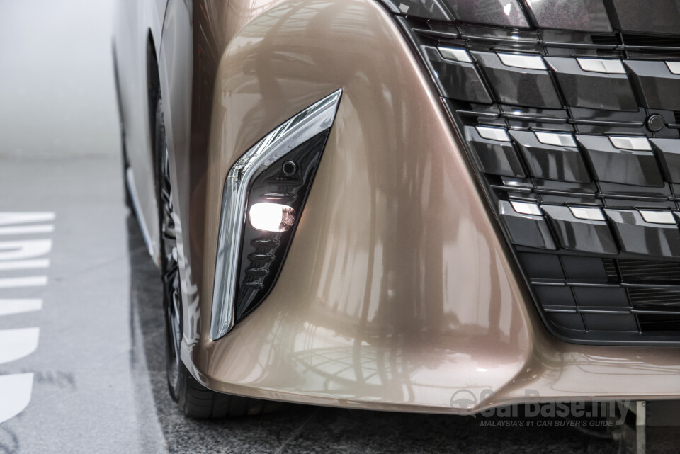 Toyota Alphard AH40 (2023) Exterior