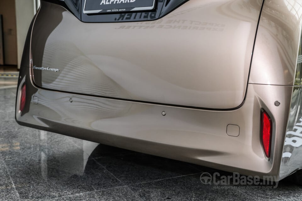 Toyota Alphard AH40 (2023) Exterior