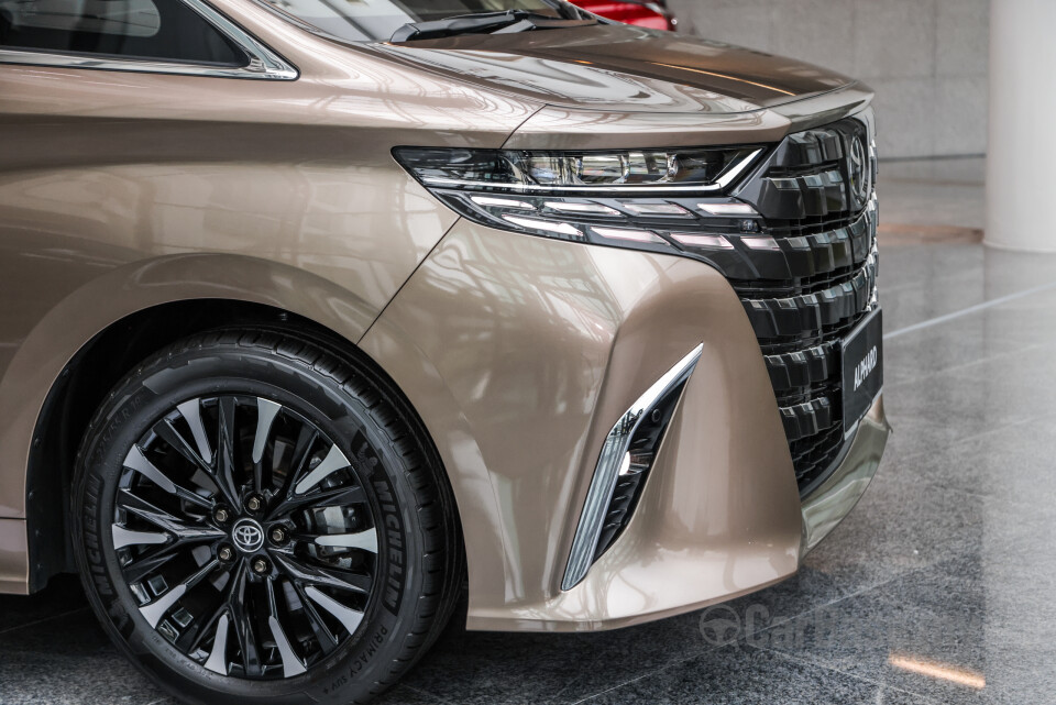 Toyota Alphard AH40 (2023) Exterior