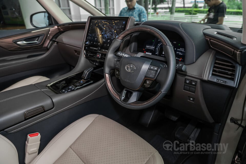 Toyota Alphard AH40 (2023) Interior