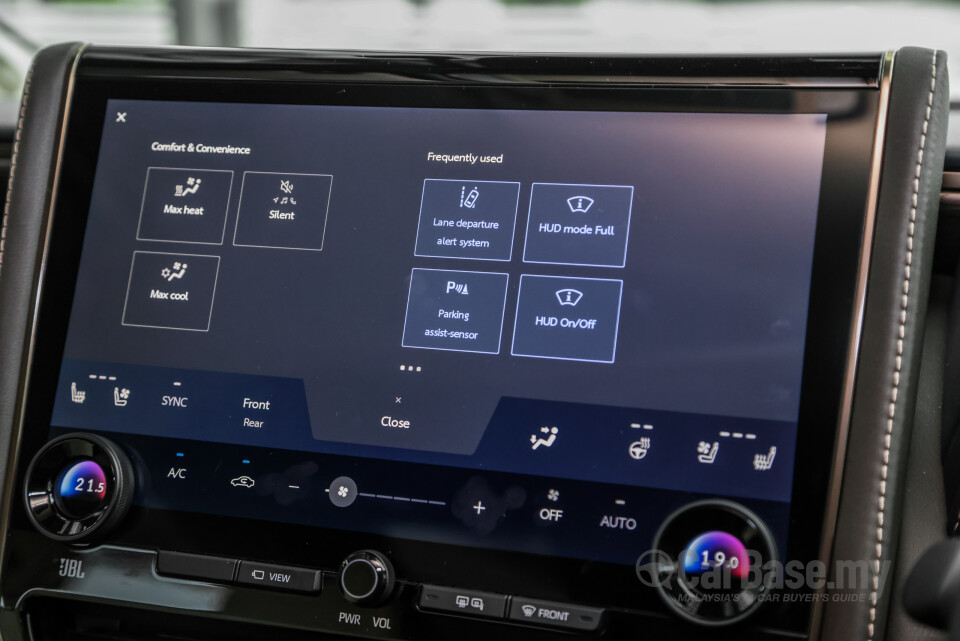 Toyota Alphard AH40 (2023) Interior