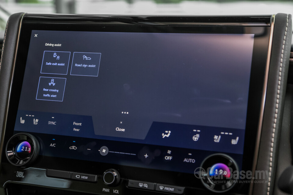 Toyota Alphard AH40 (2023) Interior