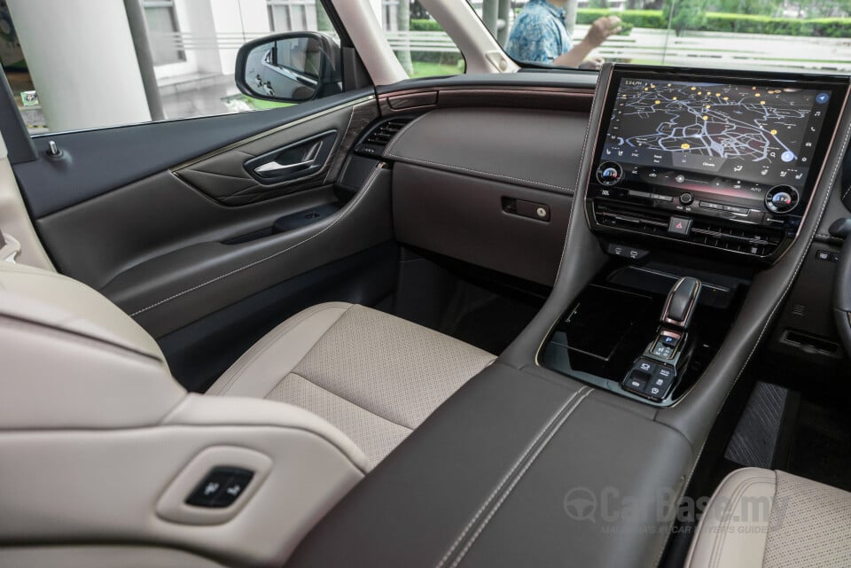 Toyota Alphard AH40 (2023) Interior