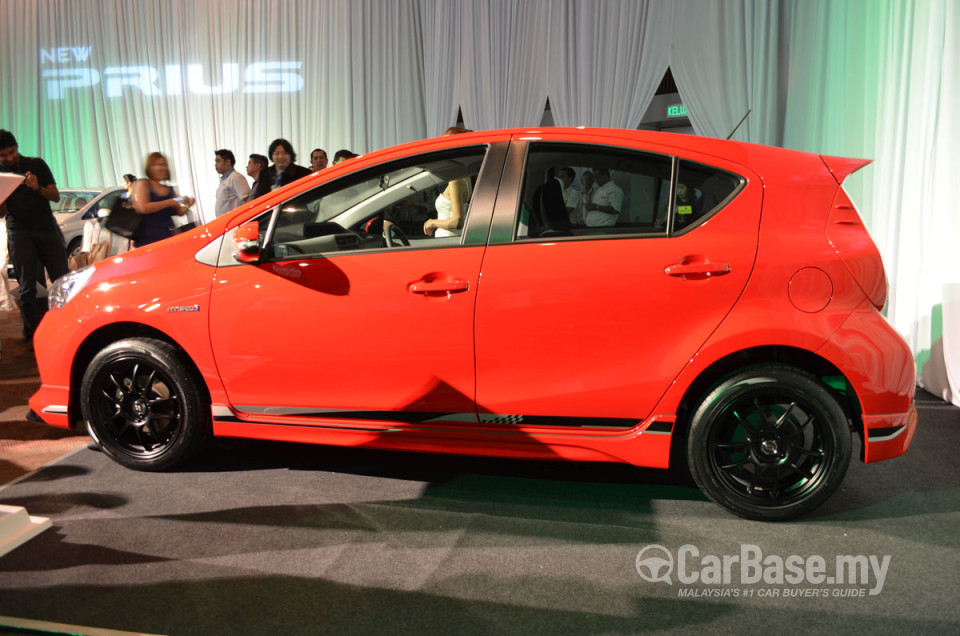 Toyota Prius c Mk1 (2014) Exterior