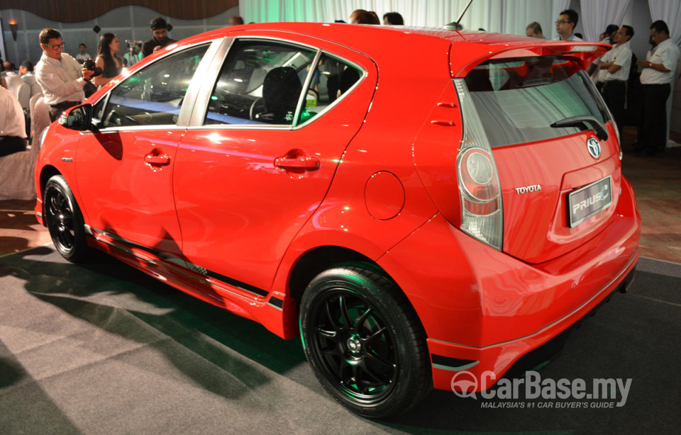 Toyota Prius c Mk1 (2014) Exterior