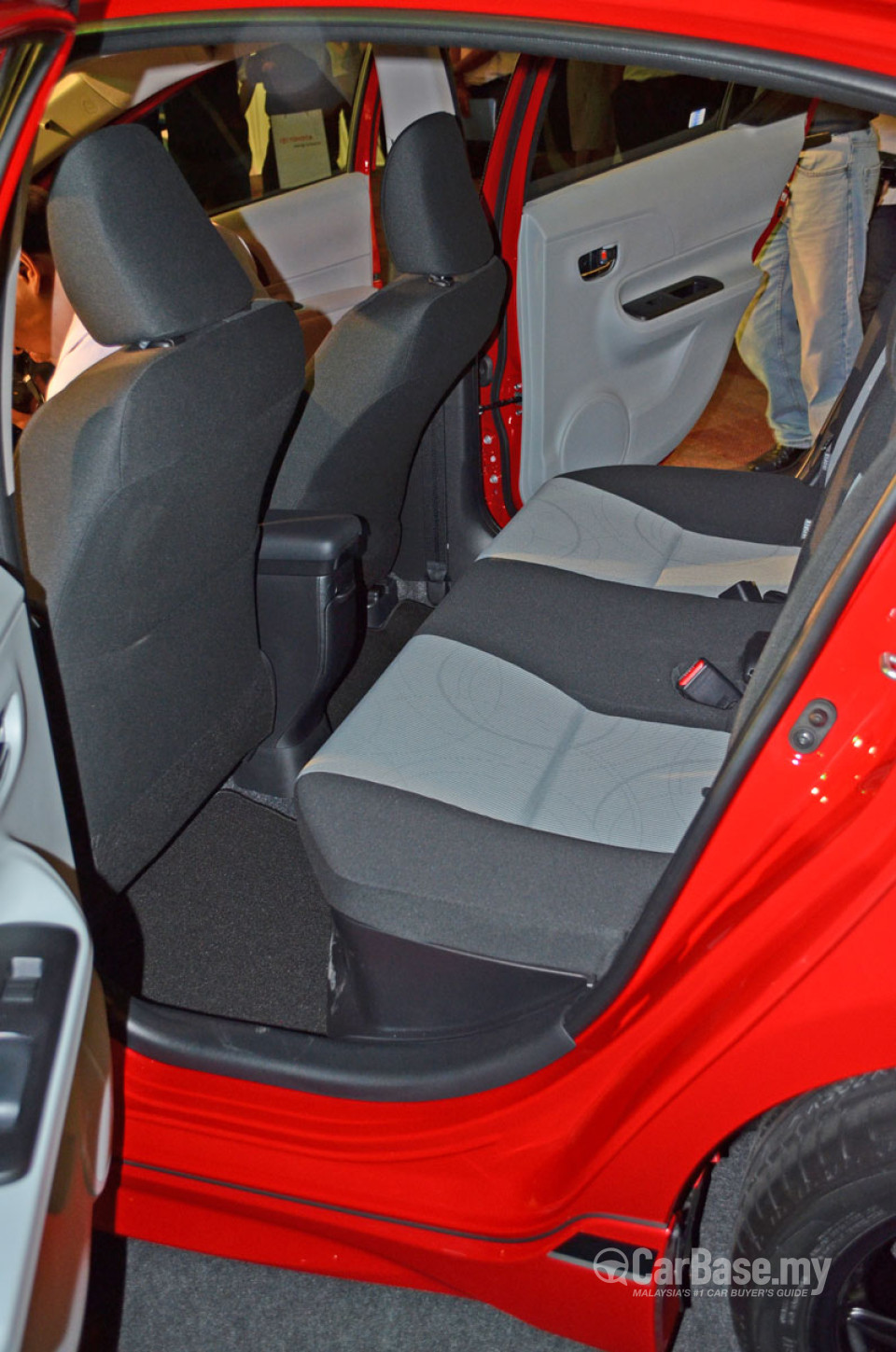 Toyota Prius c Mk1 (2014) Interior