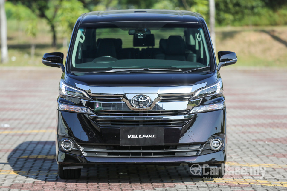 Toyota Vellfire AH30 (2016) Exterior