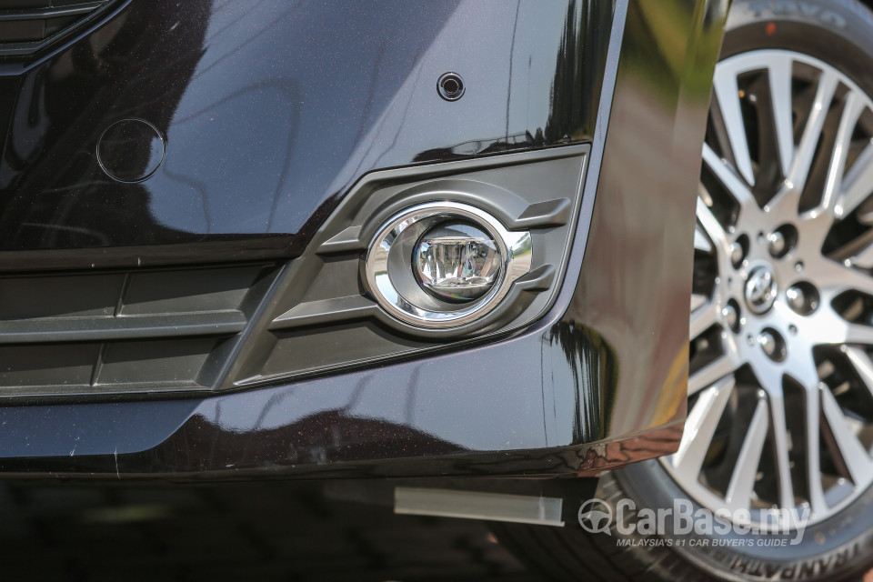 Toyota Vellfire AH30 (2016) Exterior