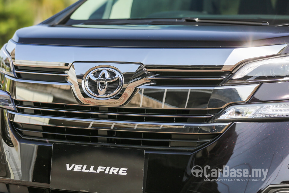 Toyota Vellfire AH30 (2016) Exterior