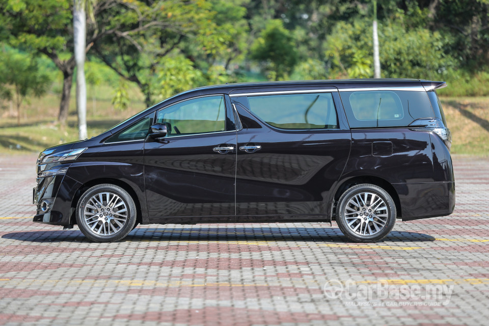 Toyota Vellfire AH30 (2016) Exterior