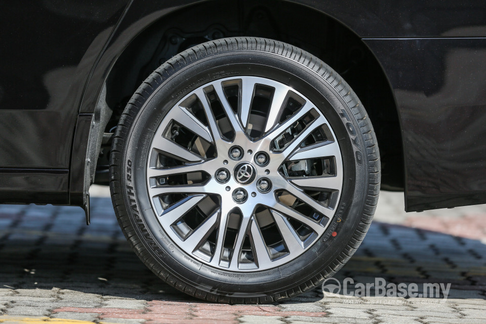 Toyota Vellfire AH30 (2016) Exterior