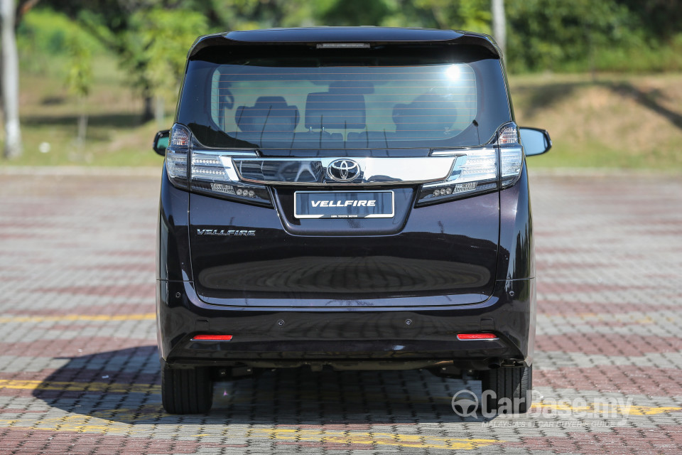 Toyota Vellfire AH30 (2016) Exterior