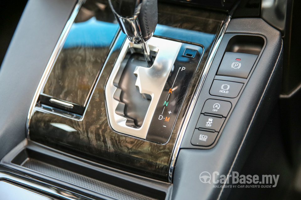 Toyota Vellfire AH30 (2016) Interior