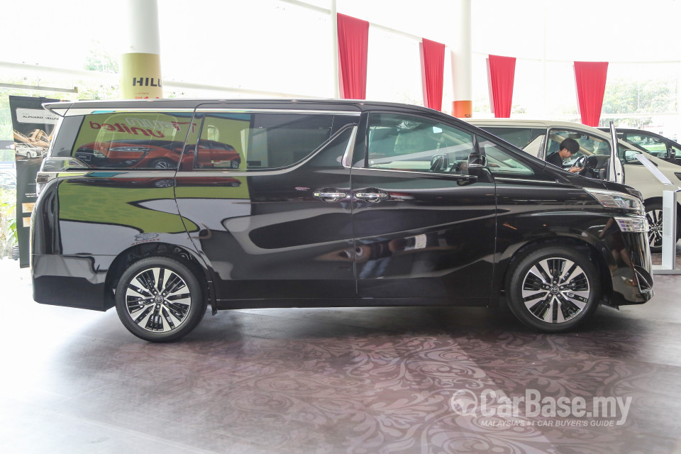 Toyota Vellfire AH30 Facelift (2018) Exterior