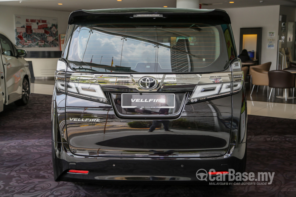 Toyota Vellfire AH30 Facelift (2018) Exterior