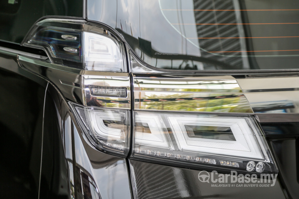 Toyota Vellfire AH30 Facelift (2018) Exterior