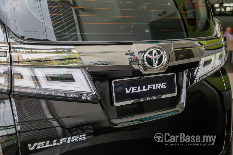 Toyota Vellfire AH30 Facelift (2018) Exterior
