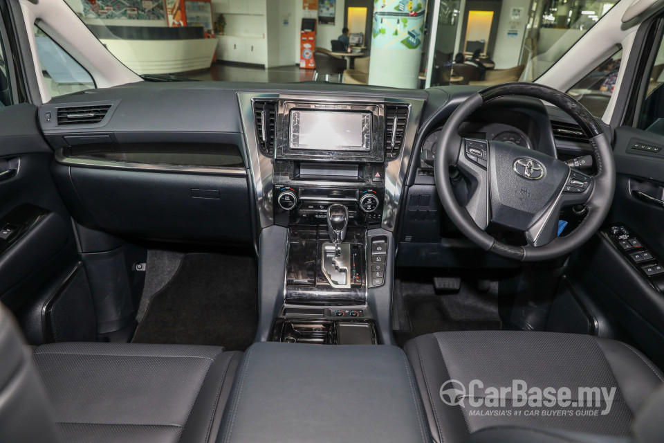 Toyota Vellfire AH30 Facelift (2018) Interior