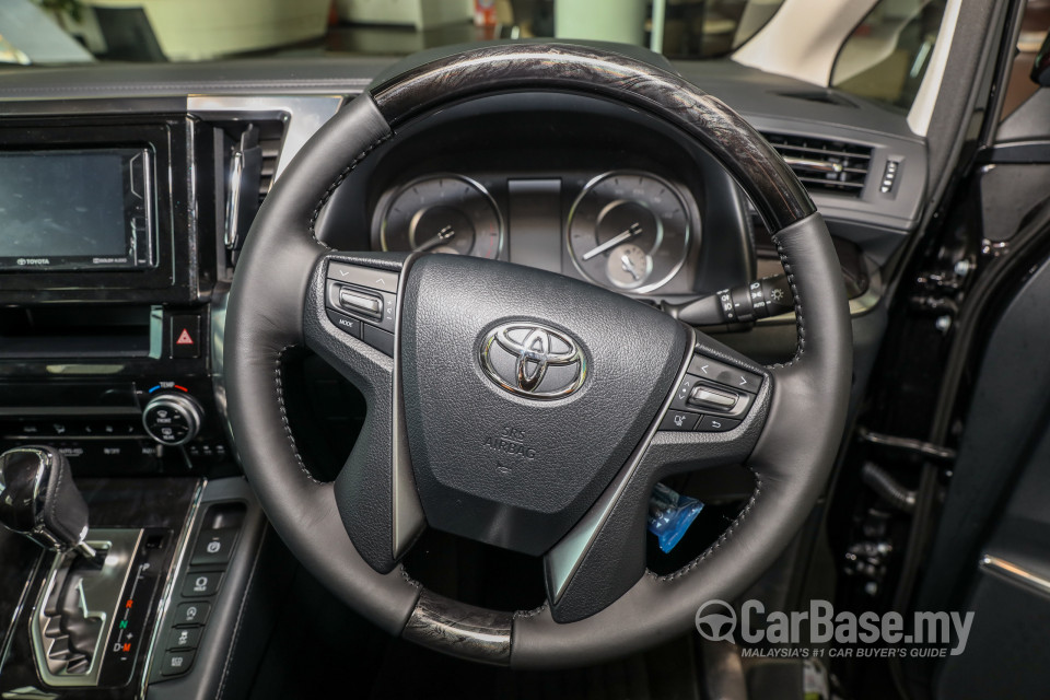 Toyota Vellfire AH30 Facelift (2018) Interior