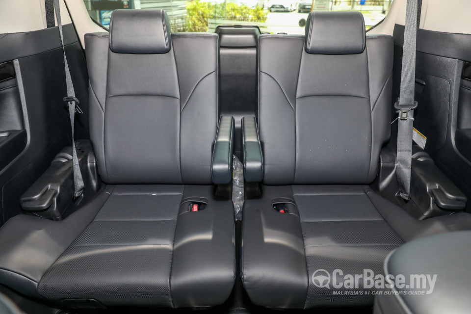 Toyota Vellfire AH30 Facelift (2018) Interior
