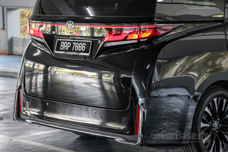 Toyota Vellfire AH40 (2023) Exterior