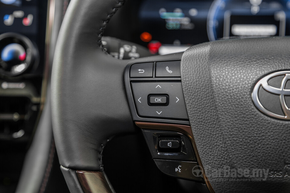 Toyota Vellfire AH40 (2023) Interior