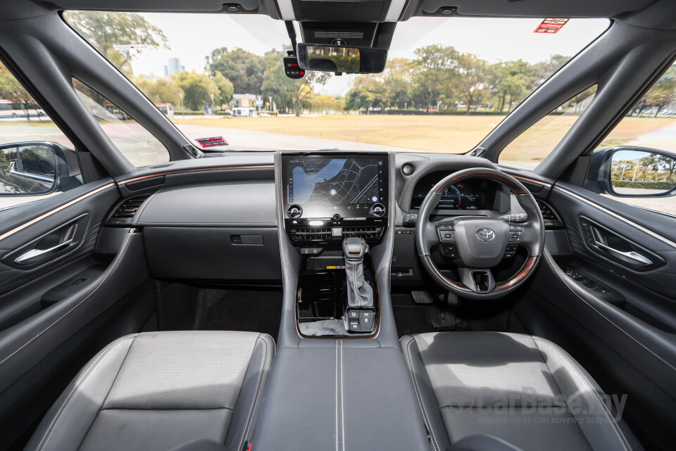 Toyota Vellfire AH40 (2023) Interior